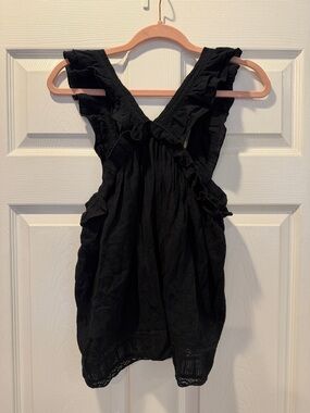 Black Ruffled Sleeveless Top